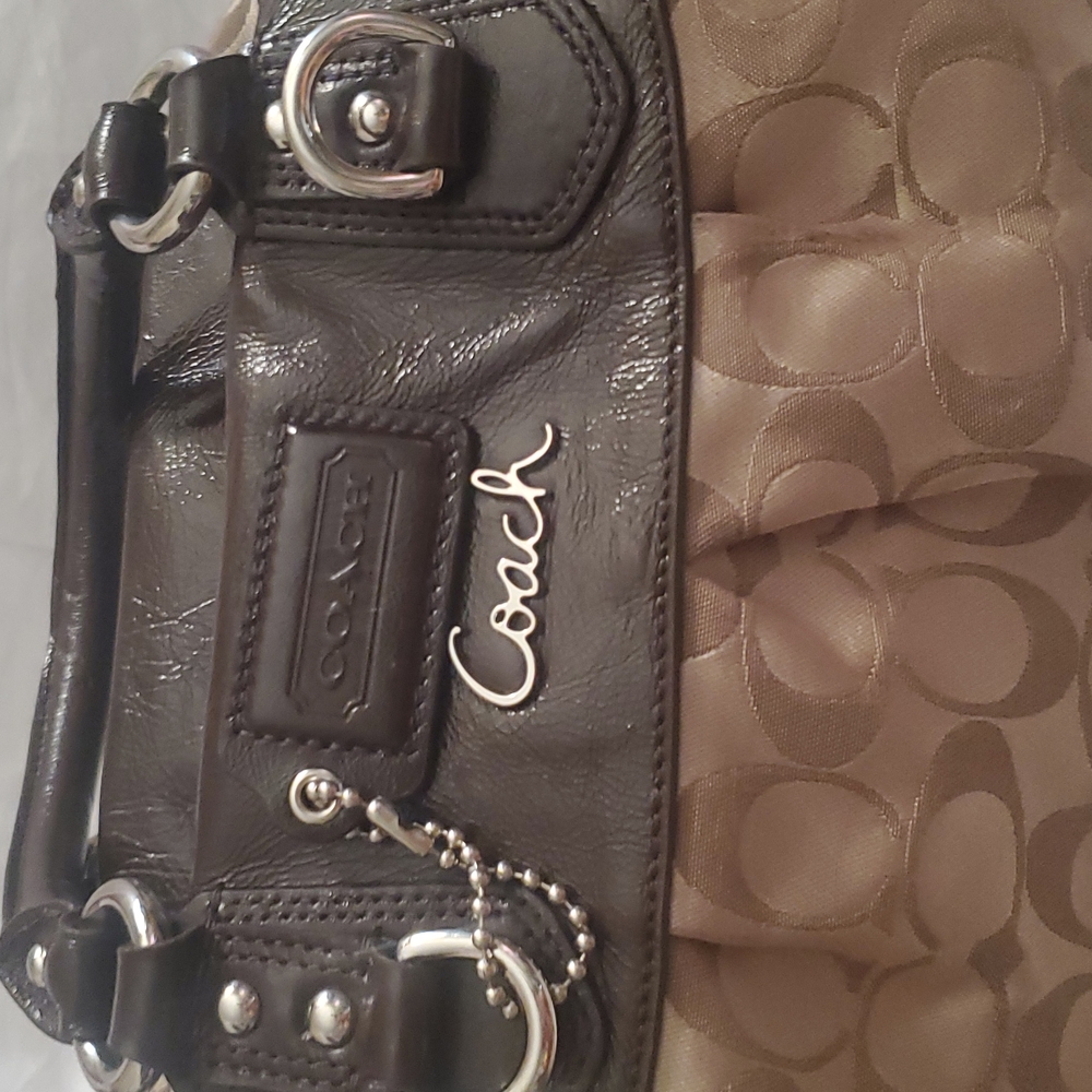 *Authentic COACH SATCHEL BAG W/Matching Wallet - Picture 2 of 16